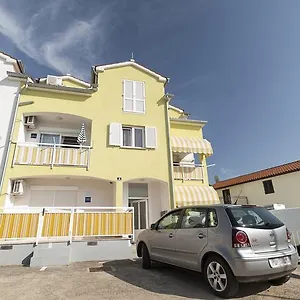  Apartment Ivana